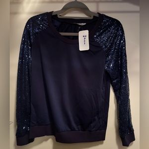 Navy sequins sleeve sweater